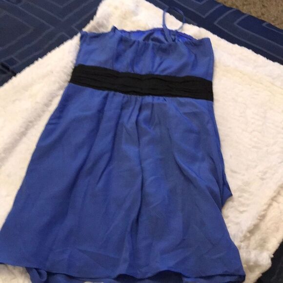 Cute purple dress - Picture 3 of 4